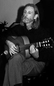 the-guitarist_3751